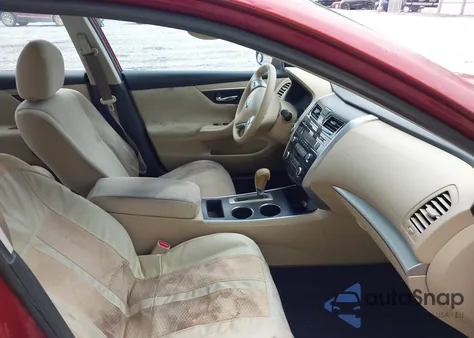 2015 Nissan Altima 2.5 S z USA, uszkodzony, nr VIN 1N4AL3AP0FN365580